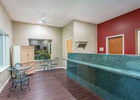 Super 8 by Wyndham Monticello 2