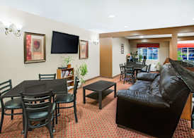 Microtel Inn & Suites by Wyndham Holland 2