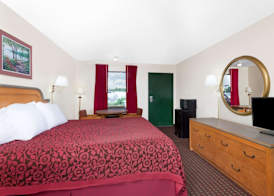 Days Inn by Wyndham Columbia NE Fort Jackson 3