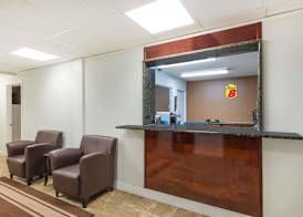 Super 8 by Wyndham Chattanooga Ooltewah 2
