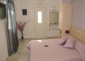 Starlight Luxury Studios 4