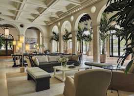 Four Seasons Hotel at The Surf Club 3