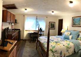 Hale Maluhia Country Inn 5