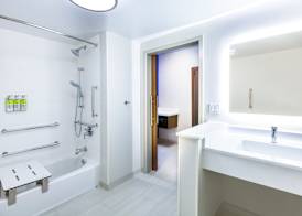 Holiday Inn Express & Suites TULSA NORTHEAST - OWASSO by IHG 3