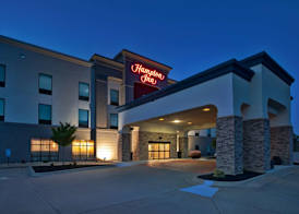 Hampton Inn Clinton, IA 4