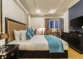 IBIZA Riverfront Da Nang Hotel 4