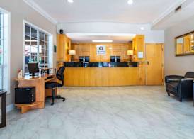 Quality Inn Downtown Inner Harbour 2