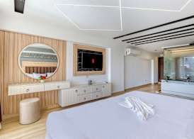 Diamond pyramids hotel 2