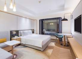 Holiday Inn Chongqing Guanyinqiao by IHG 2