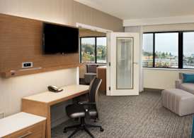 Courtyard by Marriott Seattle Everett Downtown 3