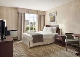 Days Inn by Wyndham Brantford 5