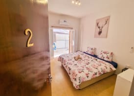 CityCenter Rooms Next to the Beach 4