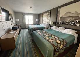Super 8 by Wyndham Beaver Dam 4
