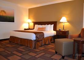 Days Inn & Suites by Wyndham Lodi 5