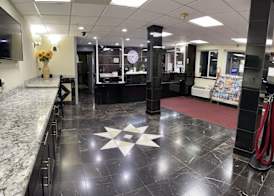 Americas Inn and Suite 2