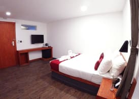 Hotel Records 3