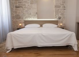Tifani Luxury Rooms 3