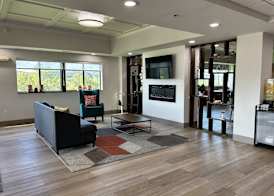 Comfort Suites Bloomsburg 2