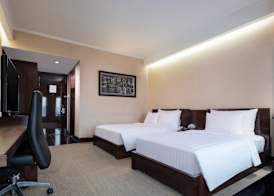 Manhattan Hotel Jakarta 4