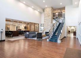 Country Inn & Suites by Radisson, State College Penn State Area , PA 2