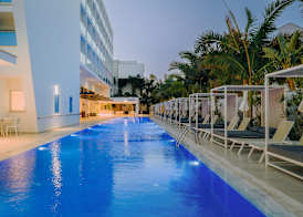 Seasons Hotel (Adults Only) 2