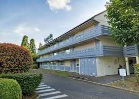 Campanile Versailles Buc 3