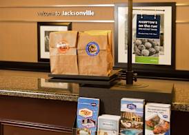 Hampton Inn & Suites Jacksonville-Airport 5