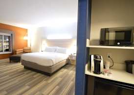 Holiday Inn Express & Suites TOLEDO SOUTH - PERRYSBURG by IHG 5