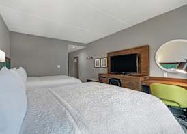 Hampton Inn Peterborough 5
