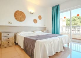 Hotel LLITERAS 3