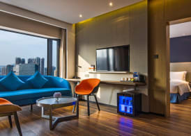 Holiday Inn Express Shenzhen Dongmen by IHG 3