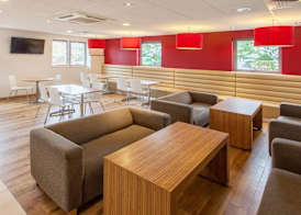 Travelodge Bracknell Central 4