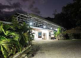 El Faro Containers Beach Hotel 2