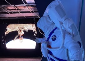 Space Night Capsule Hostel 4