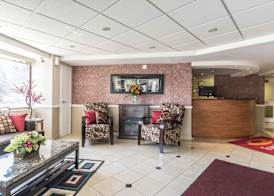 Econo Lodge 3