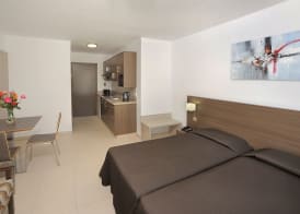 Petrosana Hotel Apartments 4