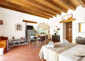 Salomone Apartment 3 4