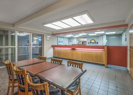 Days Inn by Wyndham Harrisburg North 5