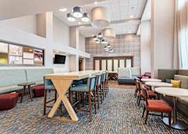 Hampton Inn & Suites Alachua I-75, FL 4