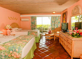 Coco Reef Resort & Spa 3