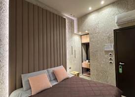 Tropicana Room 2