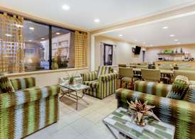 La Quinta Willowbrook 5