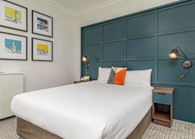 Mercure Salisbury White Hart Hotel & Apartments 2