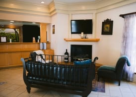 Napa Valley Hotel & Suites 3