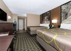 Super 8 by Wyndham Grand Prairie North 3