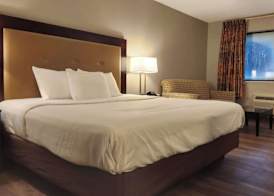 Econo Lodge Inn & Suites Warsaw 5