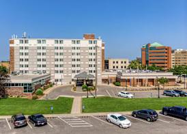 DoubleTree by Hilton Neenah 2