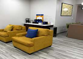 Comfort Inn & Suites Harvey - Chicago Southland 4