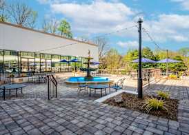 DoubleTree by Hilton South Charlotte Tyvola 4