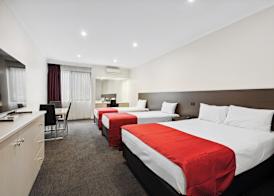 Quality Hotel Manor 5